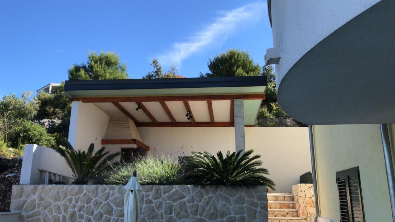 Apartments Villa Jelena Seget Vranjica Exterior foto